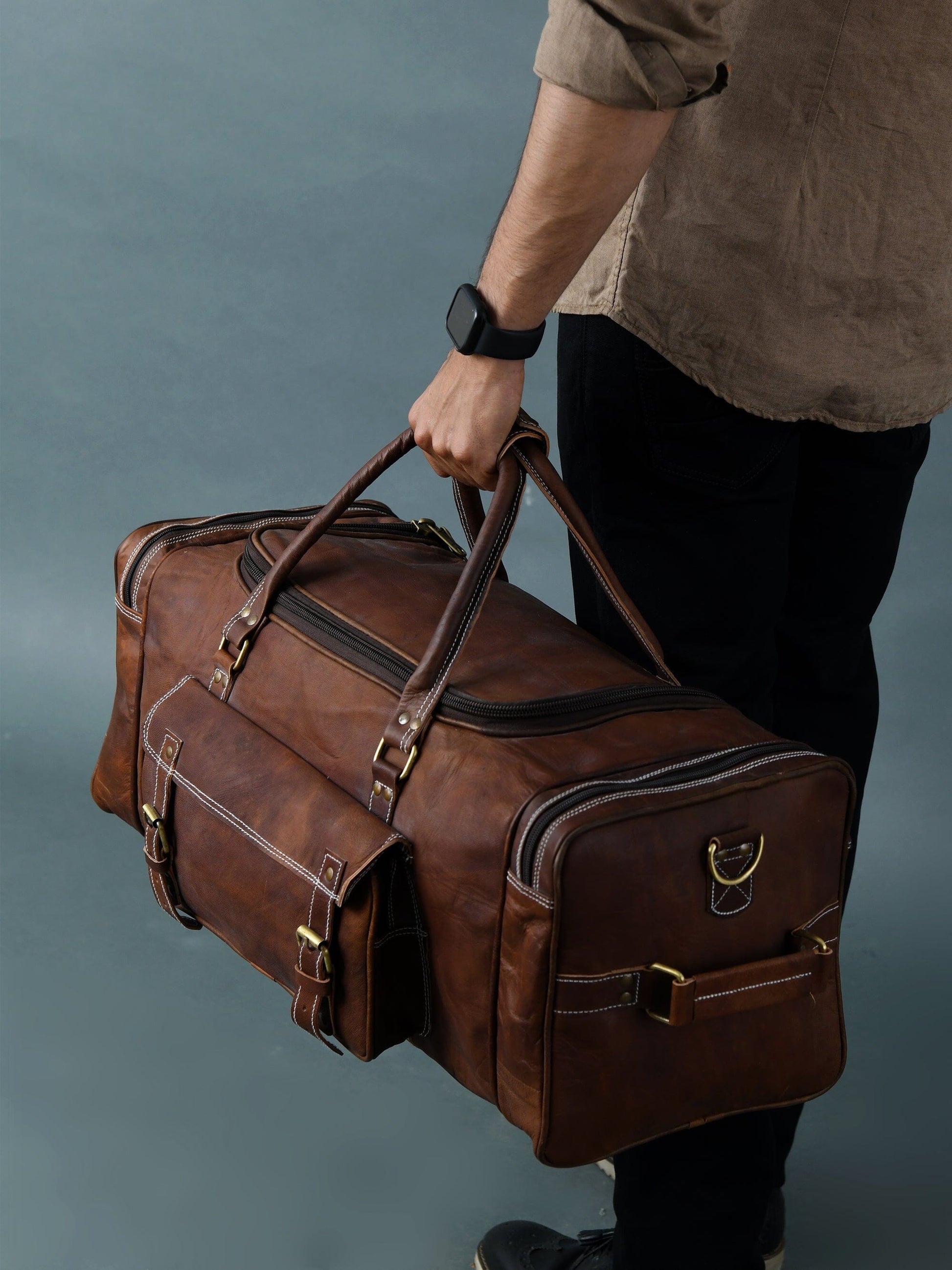 Traveler Weekender Duffle lifestyle shot